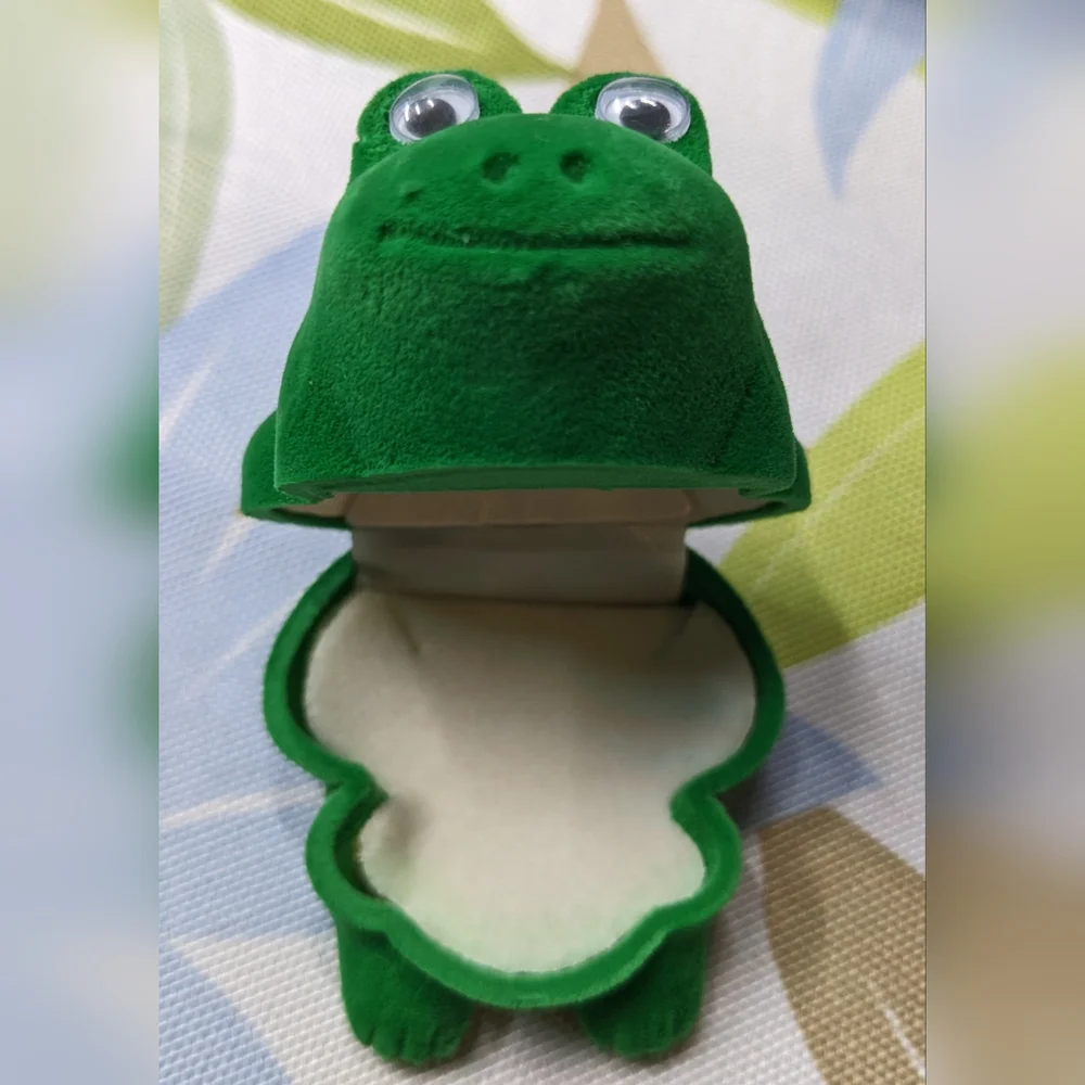 Frog Prince Necklace With Green Faux Gem Eyes In Flocked Frog Gift Box