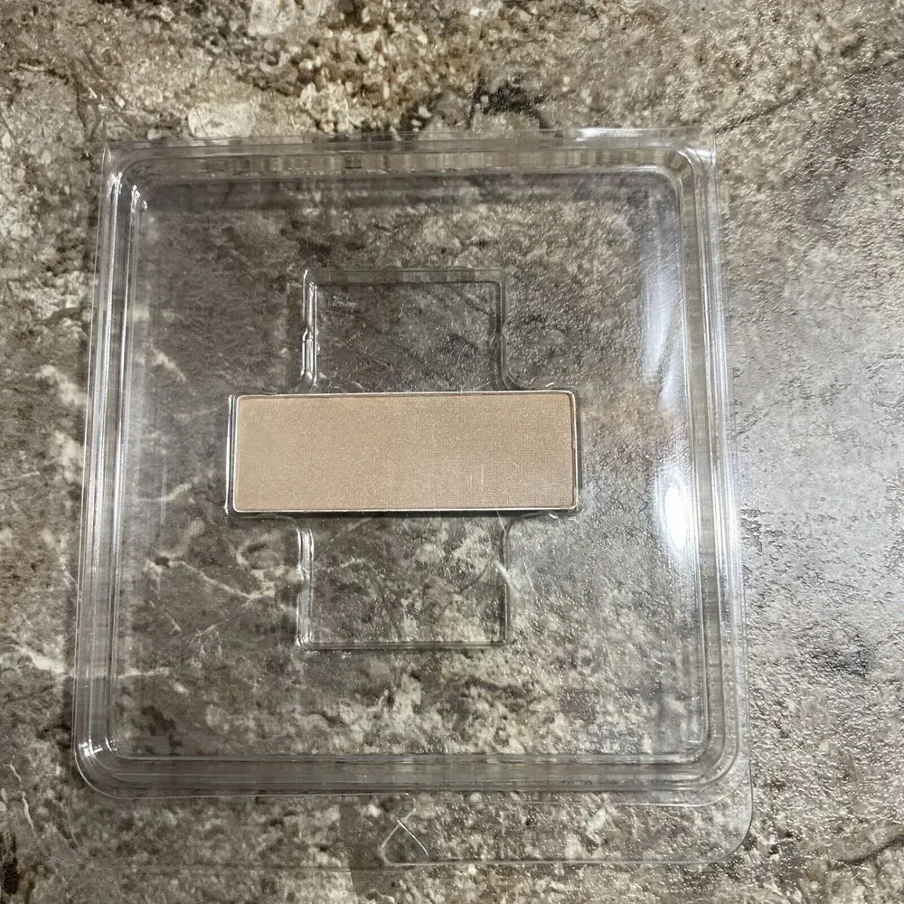 Calvin Klein Eyeshadow Single‎ Refill In Shade Almondine New Rare