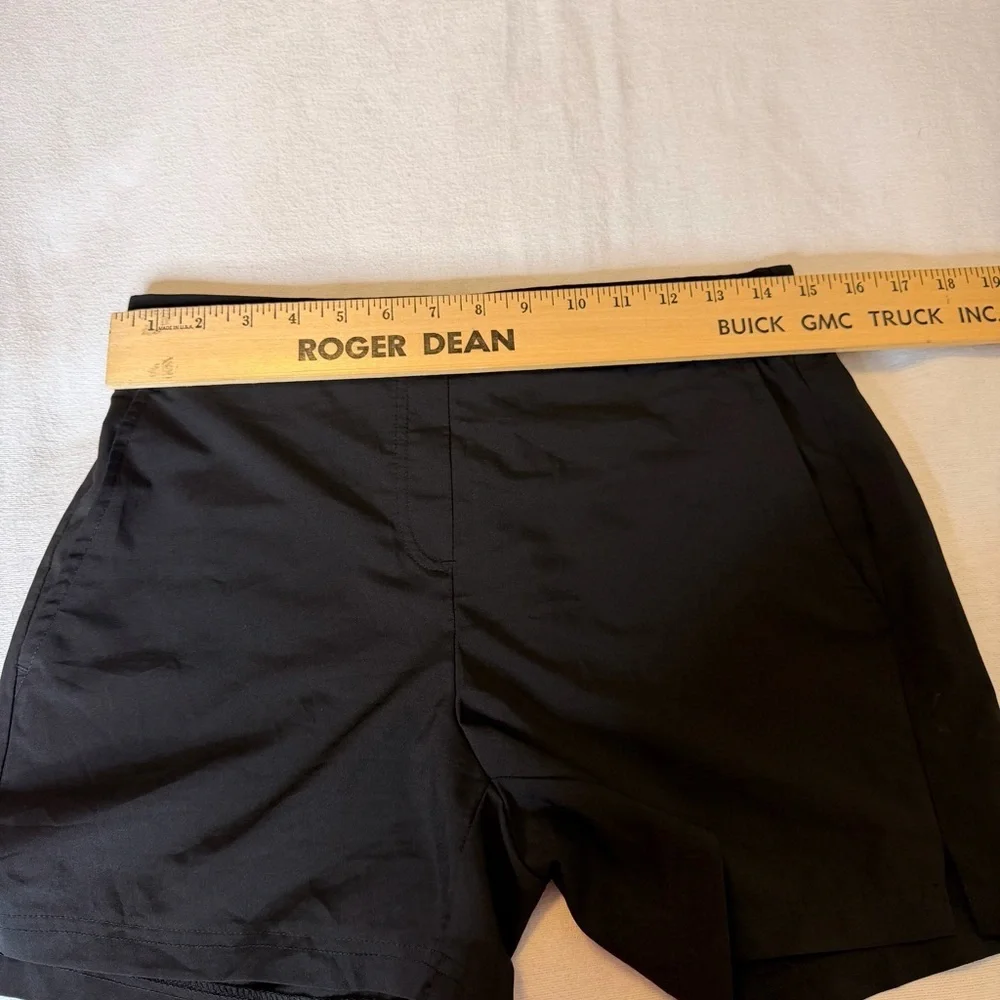 Jones & Co Black Tailored Shorts Stretch Chic Size Small