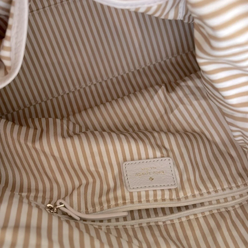 Kate Spade Pebbled Leather Purse