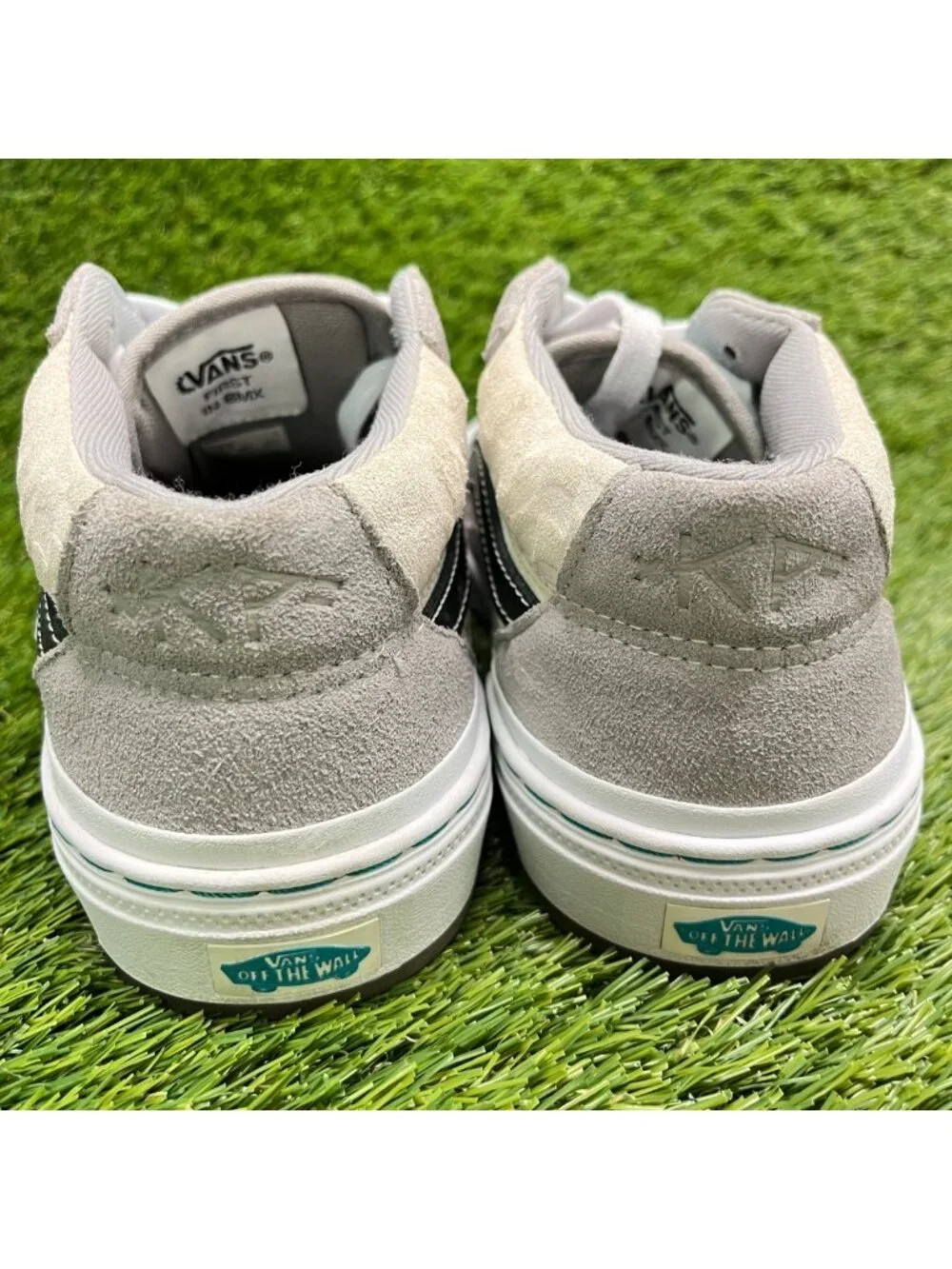 Vans please review