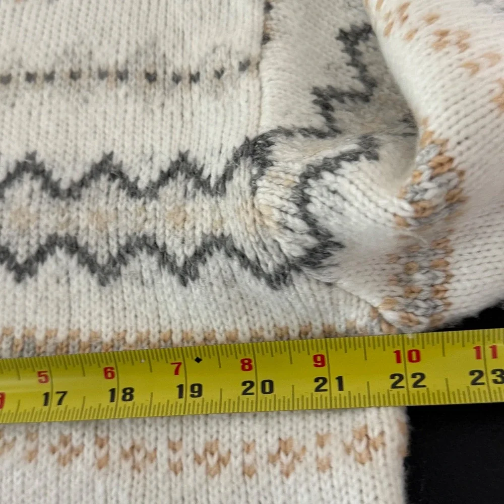 American Eagle Fair Isle Sweater Womens‎ Small Cream Nordic Pullover Cozy Winter