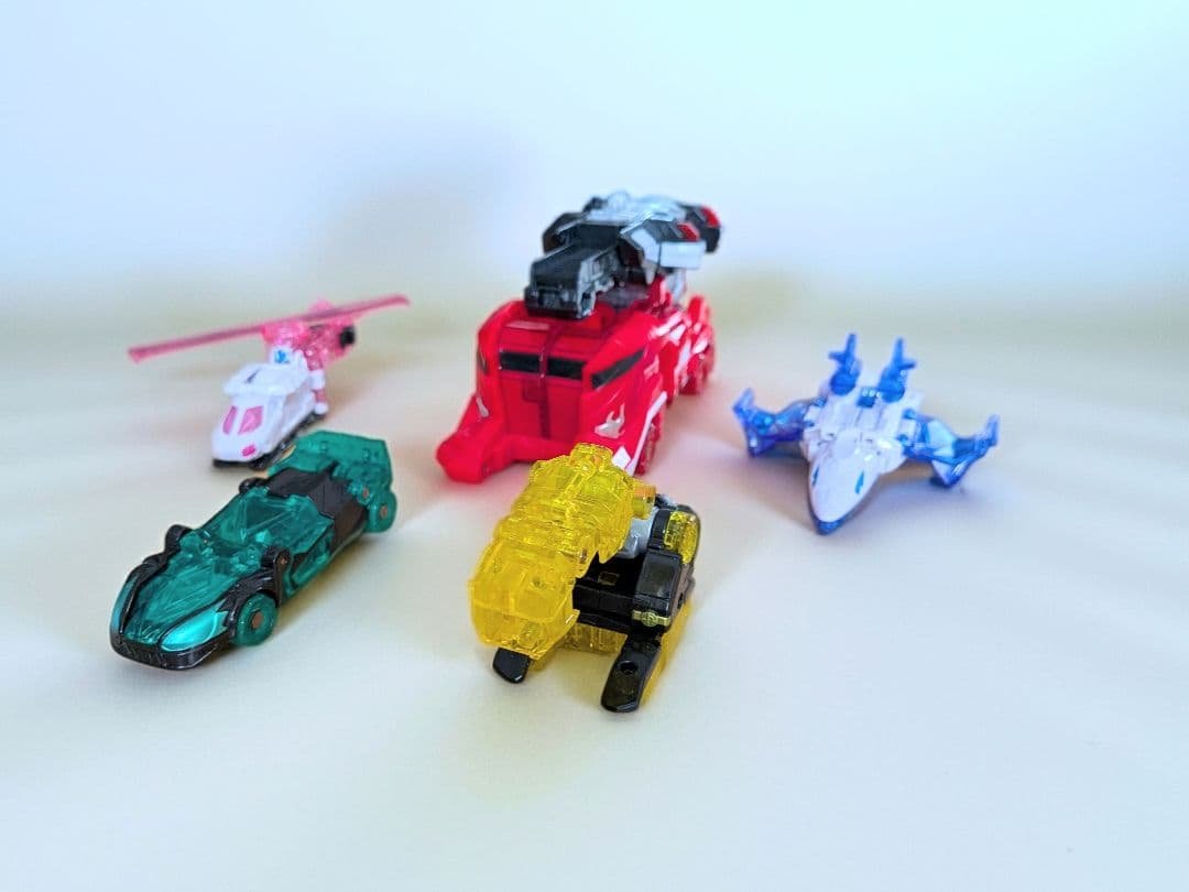 Kiramager DX Land Mage 5-Figure Set *Missing Parts & Rust Present