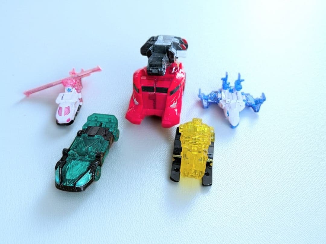 Kiramager DX Land Mage 5-Figure Set *Missing Parts & Rust Present