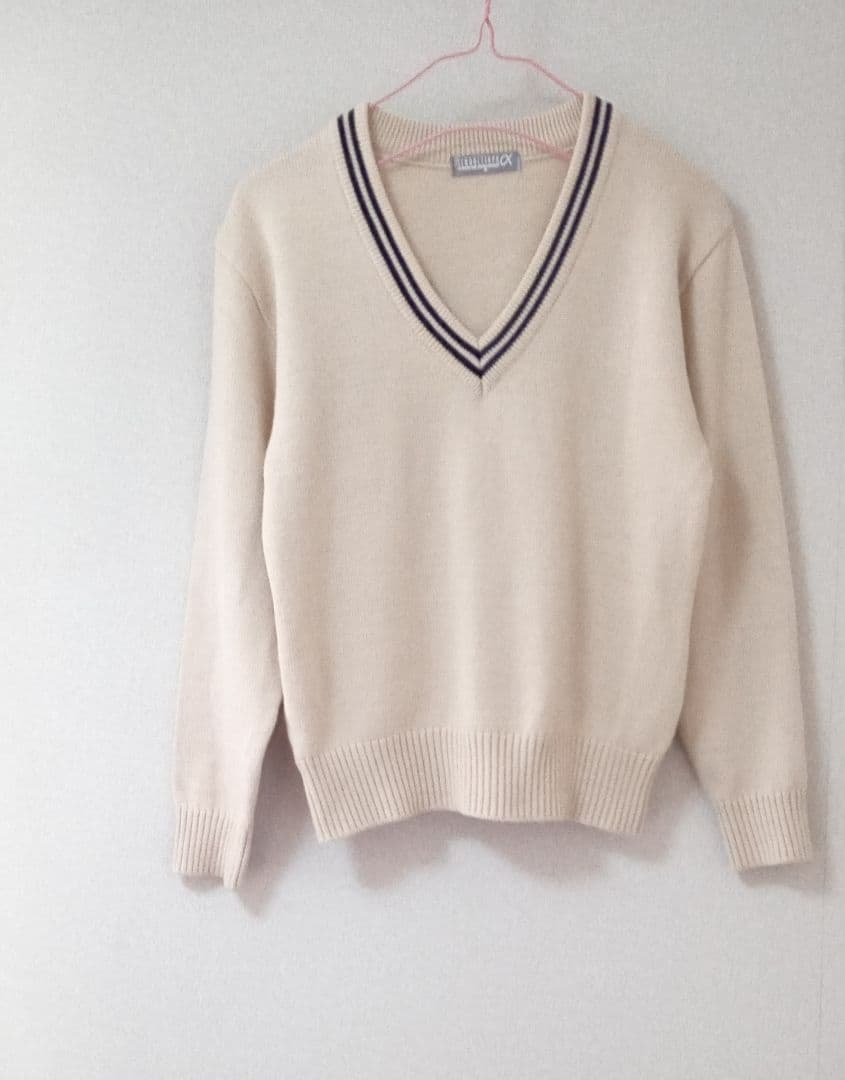 school sweater<br>size
