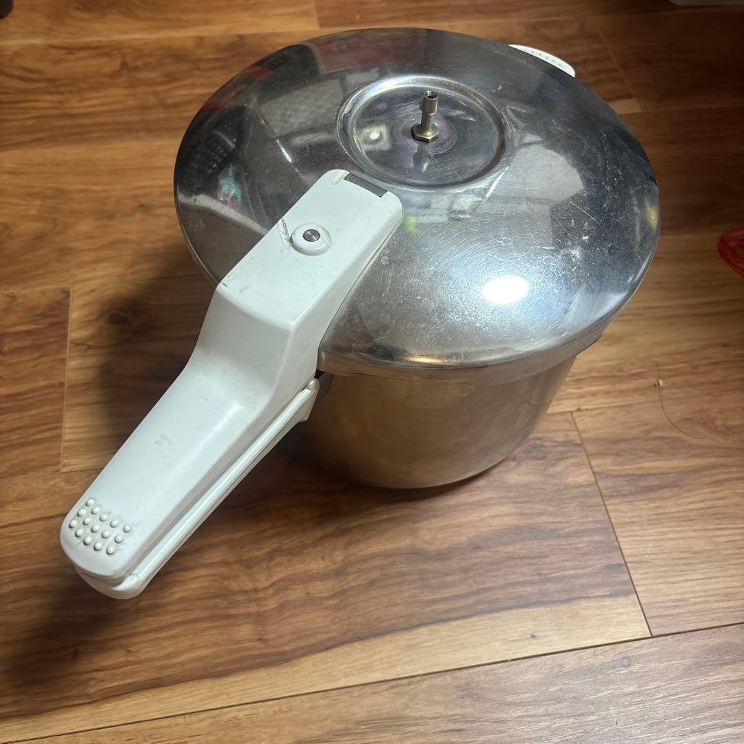 Asahi Light Metal Vitality Pot 5.5L Pressure Cooker Body