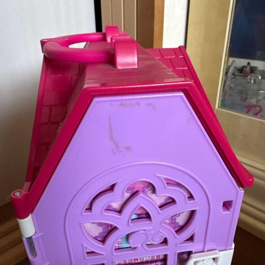 Barbie Glam Getaway House