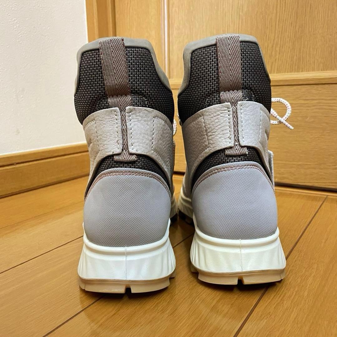 Tried on once. Ecco Short Boots Womens Exostrike Outdoor